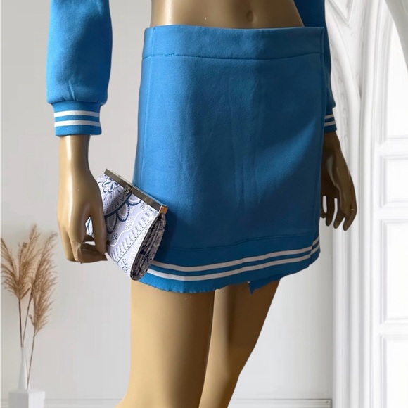 NEW Isaac Mizrahi Floral Blue and Gold Wallet Clutch - Picture 3 of 10